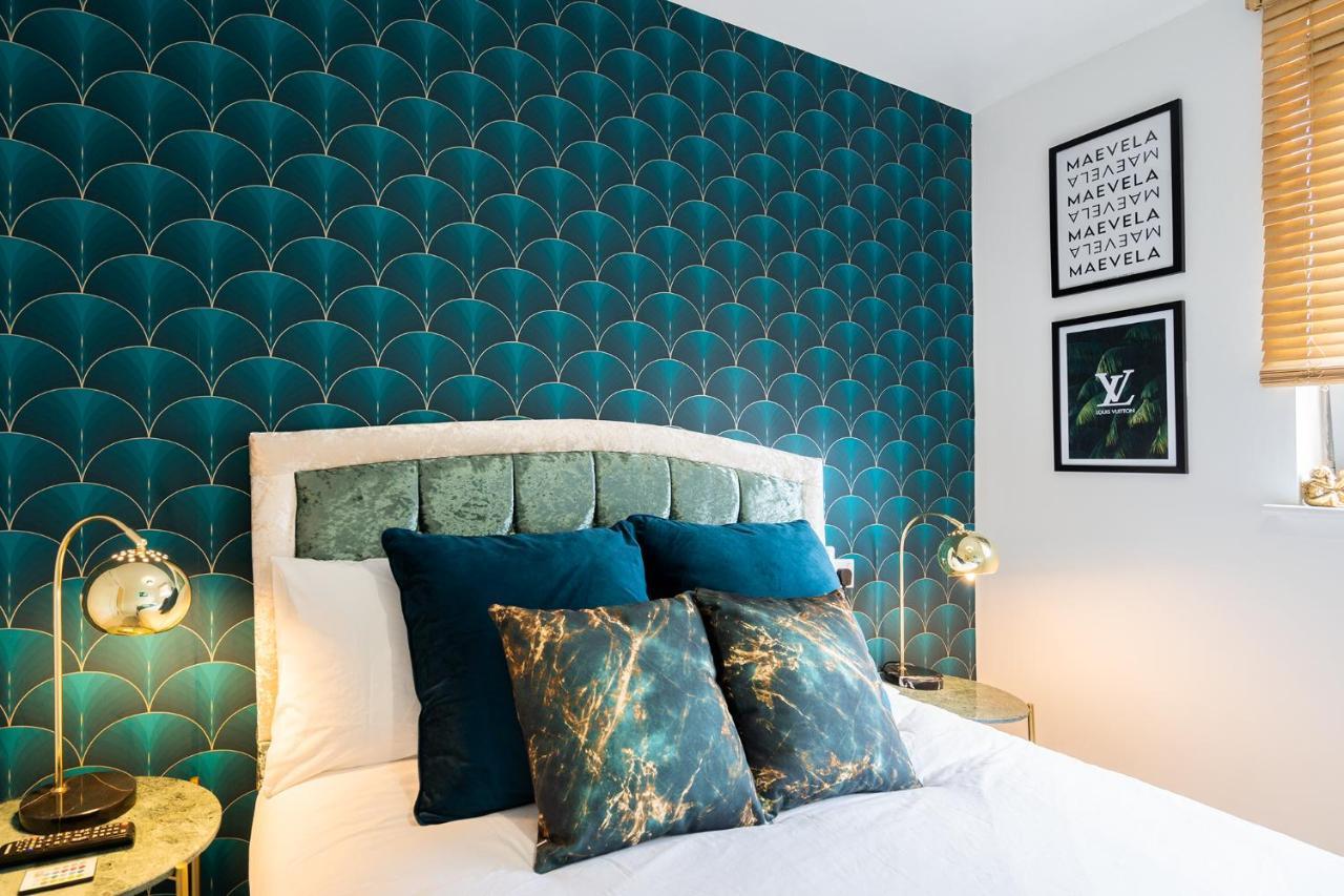 Maevela Apartments - Ultra Lavish Luxury 2 Bed Apartment City Centre - With Balcony - Free Secure Parking - Ps4 & Smart Tv'S Birmingham Exterior photo
